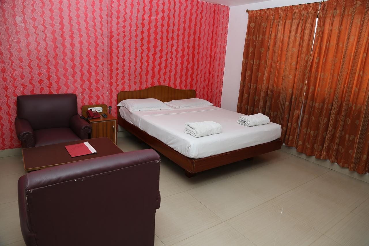 فندق فيلوريفي  Sri Srinivasar Residency المظهر الخارجي الصورة