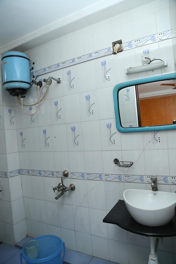 فندق فيلوريفي  Sri Srinivasar Residency المظهر الخارجي الصورة