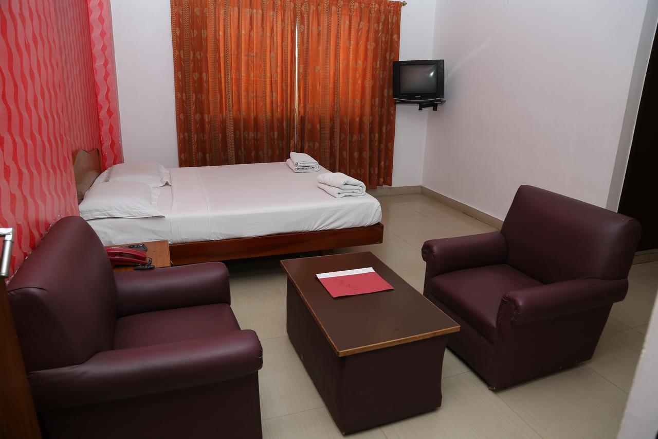 فندق فيلوريفي  Sri Srinivasar Residency المظهر الخارجي الصورة